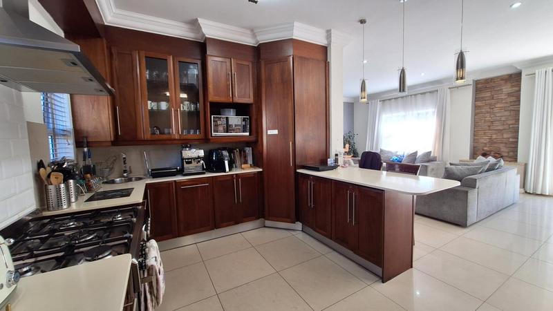 To Let 4 Bedroom Property for Rent in Midstream Estate Gauteng