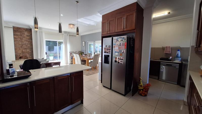 To Let 4 Bedroom Property for Rent in Midstream Estate Gauteng