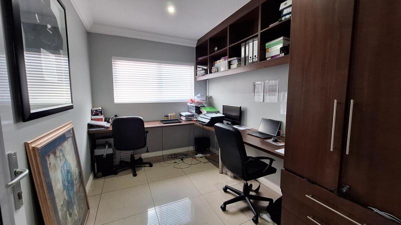 To Let 4 Bedroom Property for Rent in Midstream Estate Gauteng
