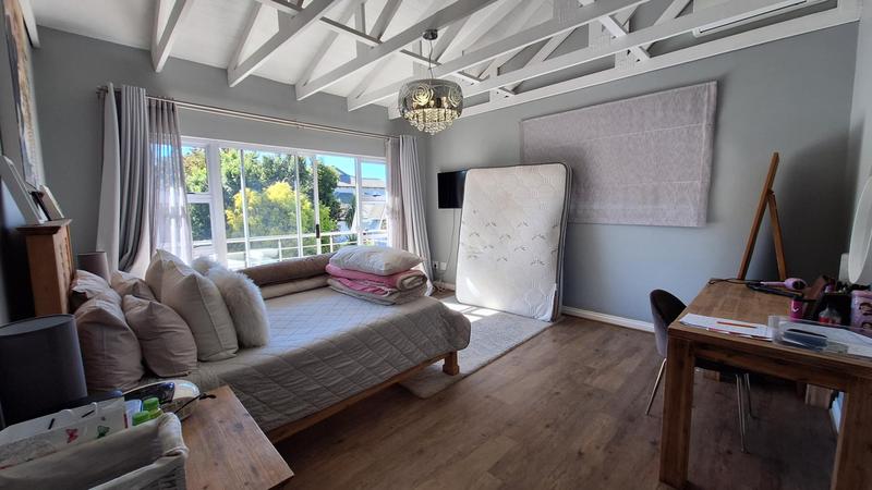 To Let 4 Bedroom Property for Rent in Midstream Estate Gauteng