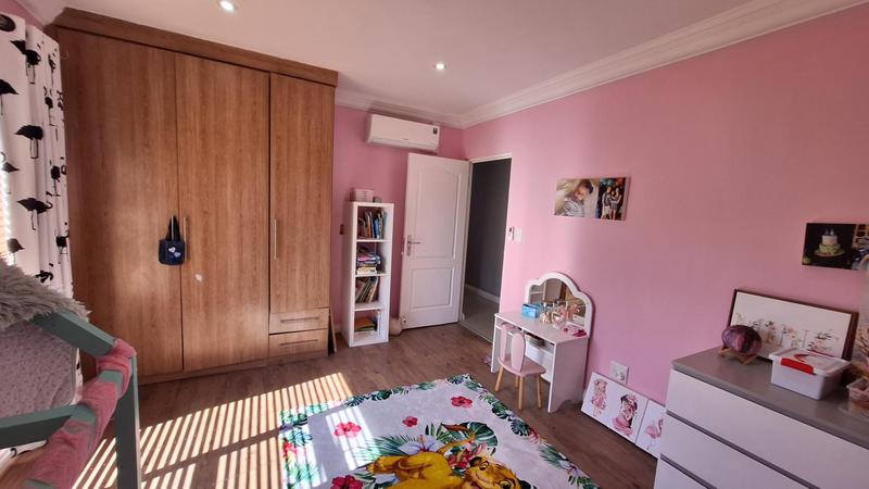 To Let 4 Bedroom Property for Rent in Midstream Estate Gauteng
