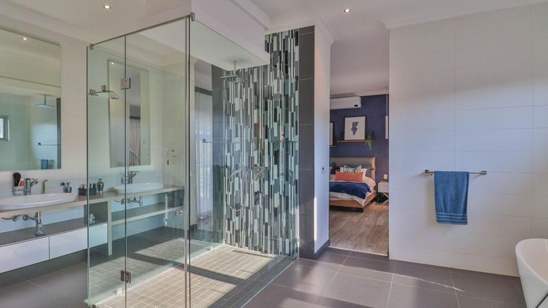 5 Bedroom Property for Sale in Midstream Estate Gauteng