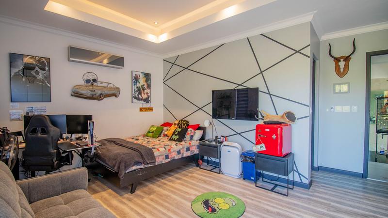 5 Bedroom Property for Sale in Midstream Estate Gauteng