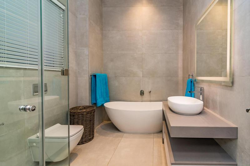 5 Bedroom Property for Sale in Midstream Estate Gauteng