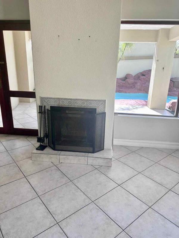 To Let 3 Bedroom Property for Rent in Sunninghill Gauteng
