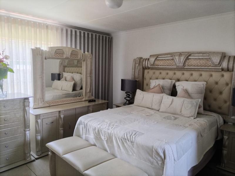 4 Bedroom Property for Sale in Xavier Reef Estates Gauteng