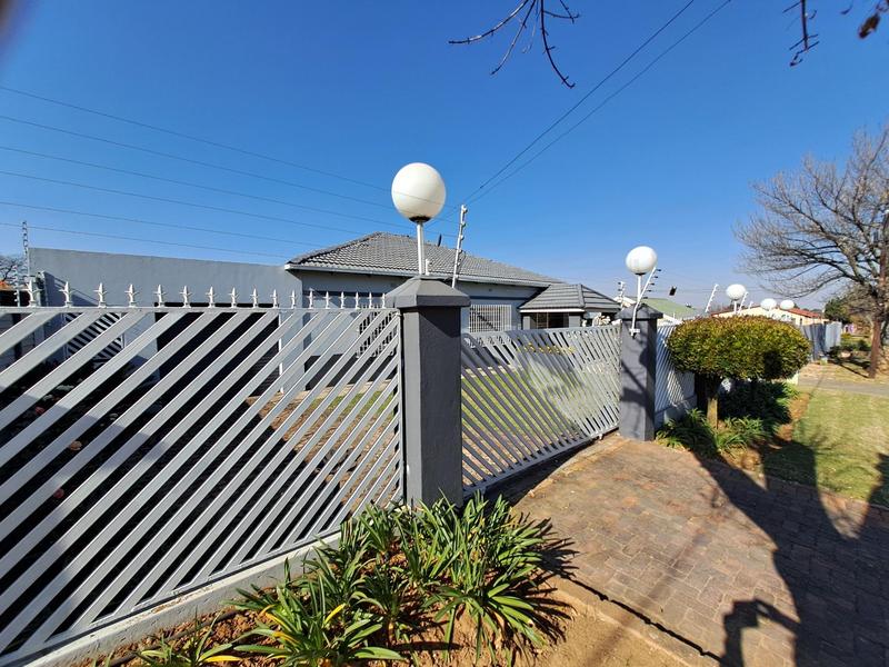 3 Bedroom Property for Sale in Primrose Gauteng