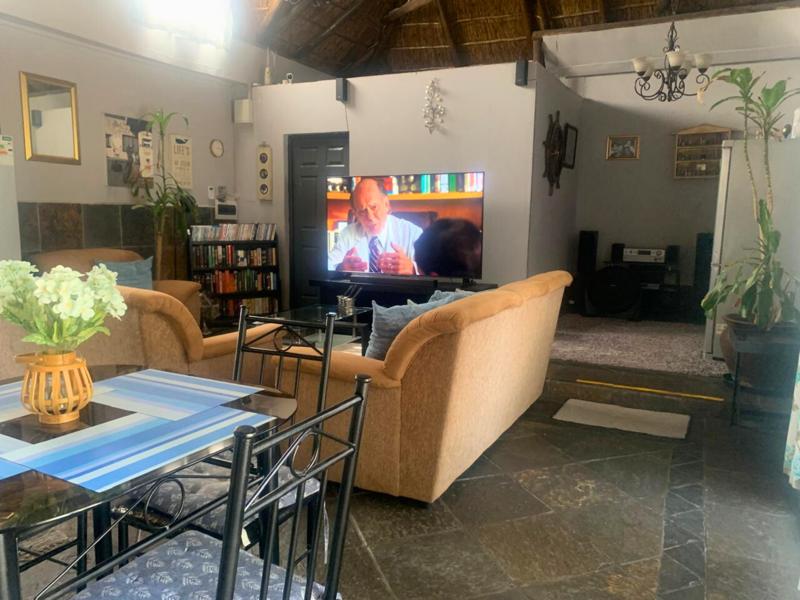 7 Bedroom Property for Sale in Farrarmere Gauteng