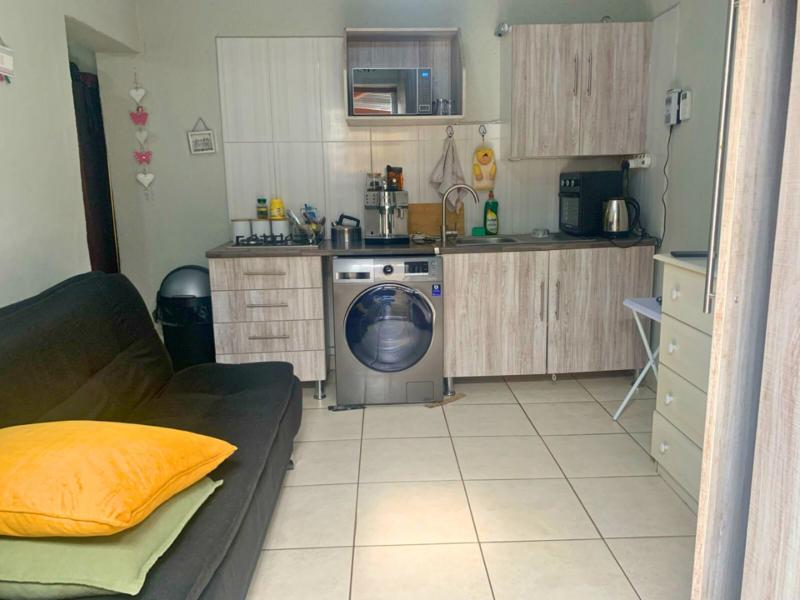 7 Bedroom Property for Sale in Farrarmere Gauteng