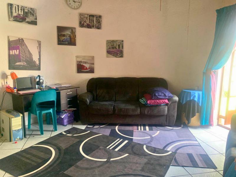 7 Bedroom Property for Sale in Farrarmere Gauteng
