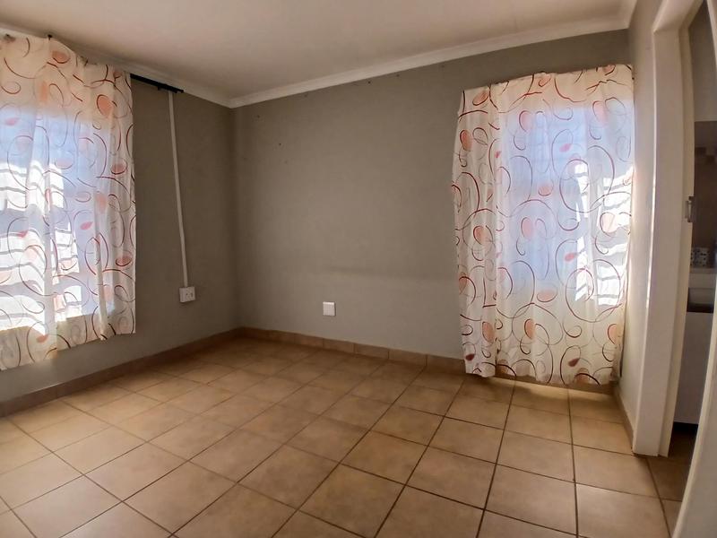 3 Bedroom Property for Sale in Protea Glen Gauteng