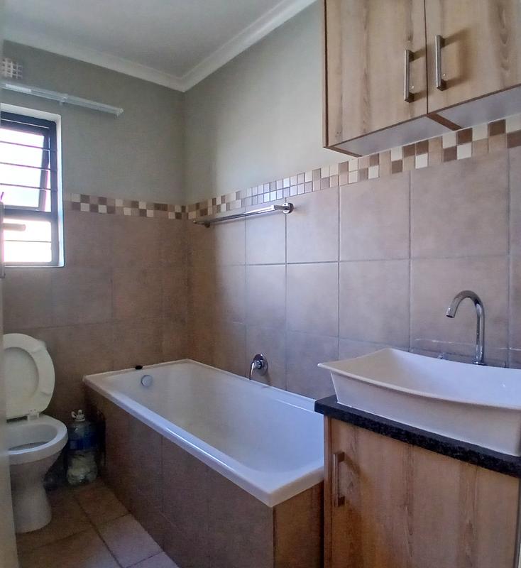 3 Bedroom Property for Sale in Protea Glen Gauteng