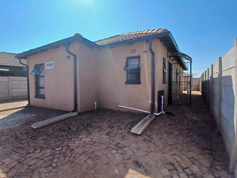 3 Bedroom Property for Sale in Protea Glen Gauteng