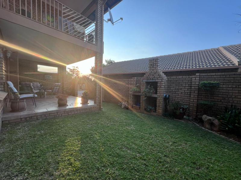 2 Bedroom Property for Sale in Magalieskruin Gauteng