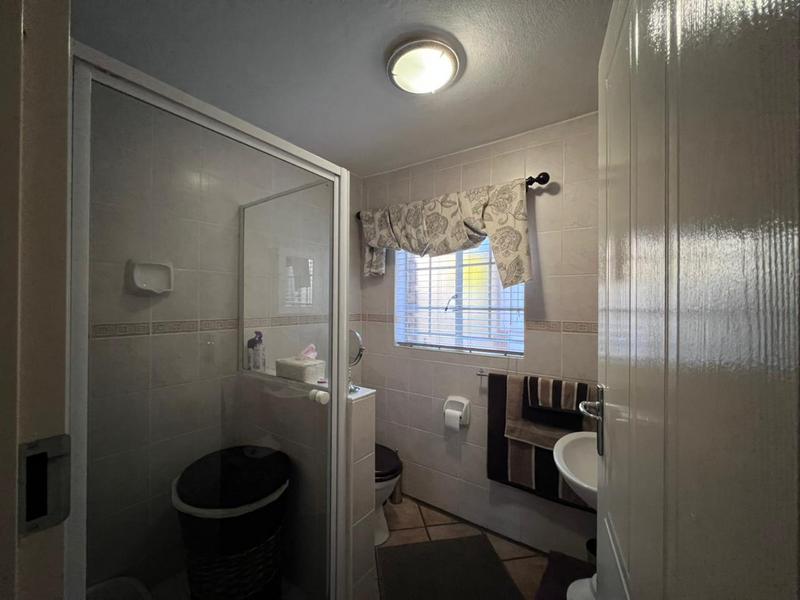 2 Bedroom Property for Sale in Magalieskruin Gauteng