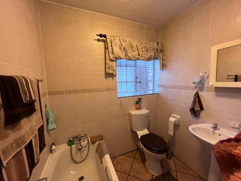 2 Bedroom Property for Sale in Magalieskruin Gauteng