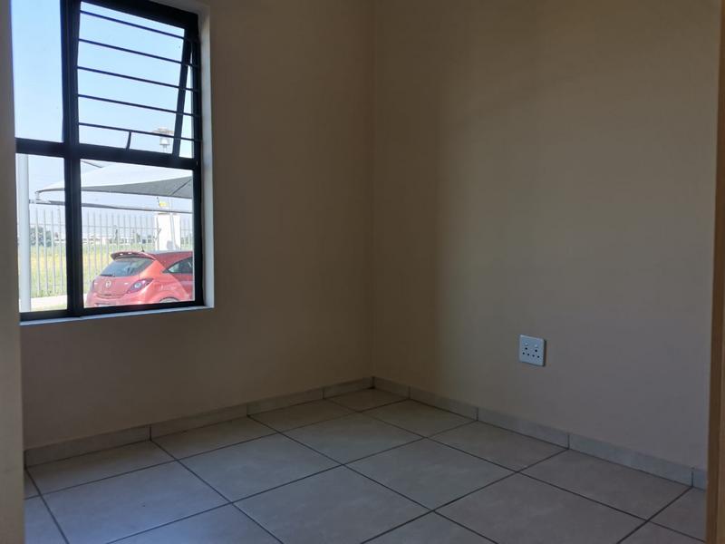 To Let 2 Bedroom Property for Rent in Lakefield Gauteng