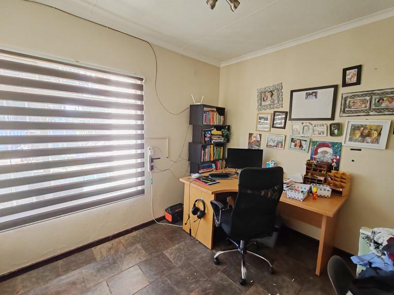 4 Bedroom Property for Sale in Kookrus Gauteng