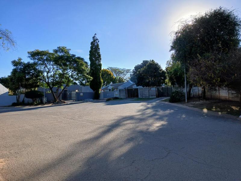 To Let 3 Bedroom Property for Rent in Sundowner Gauteng