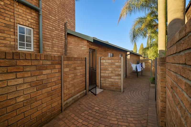 2 Bedroom Property for Sale in Highveld Gauteng