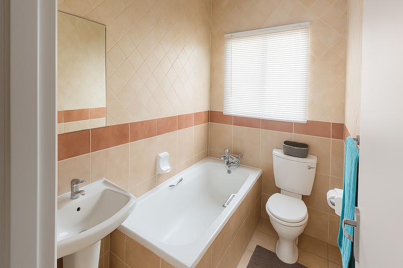 2 Bedroom Property for Sale in Highveld Gauteng