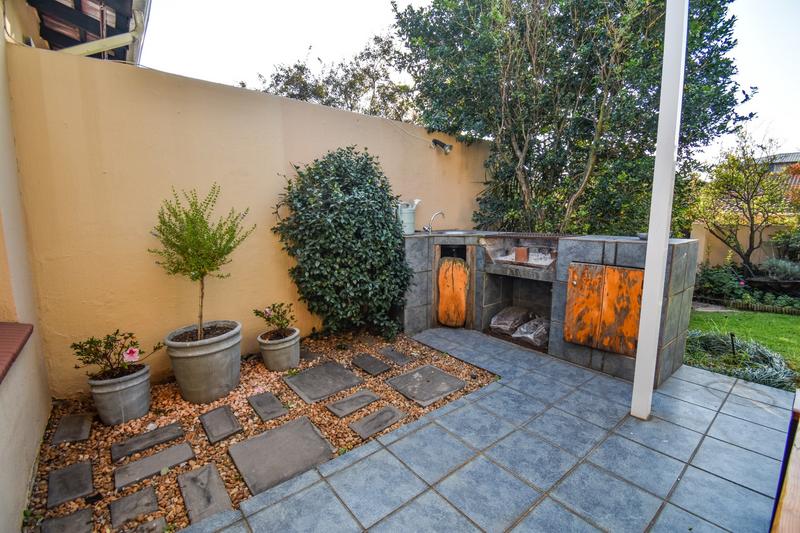2 Bedroom Property for Sale in Edenburg Gauteng