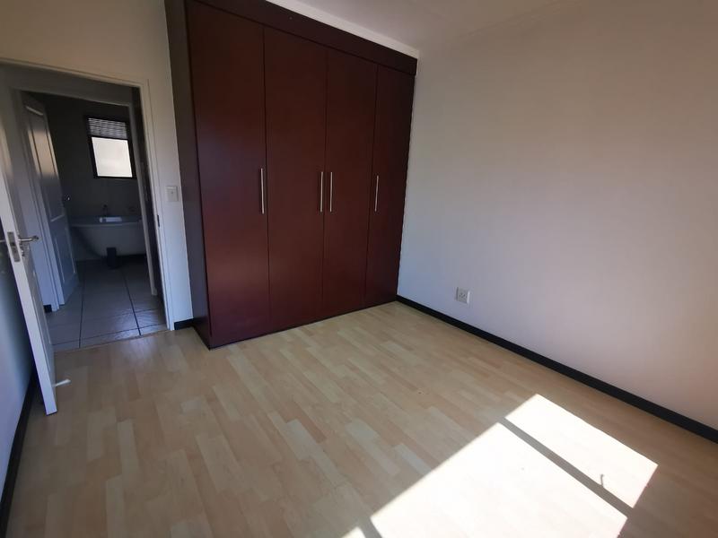 To Let 1 Bedroom Property for Rent in Sunninghill Gauteng