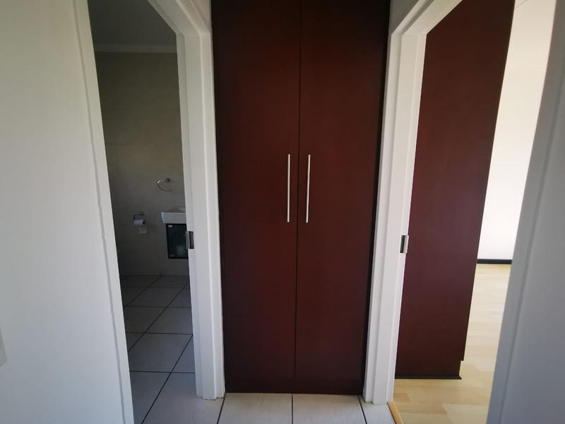 To Let 1 Bedroom Property for Rent in Sunninghill Gauteng