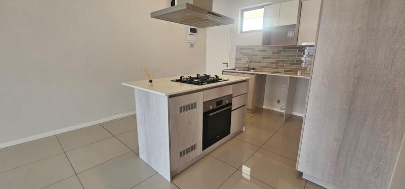 To Let 2 Bedroom Property for Rent in Bryanston Gauteng