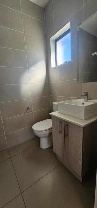 To Let 2 Bedroom Property for Rent in Bryanston Gauteng