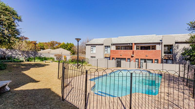 2 Bedroom Property for Sale in Fourways Gauteng