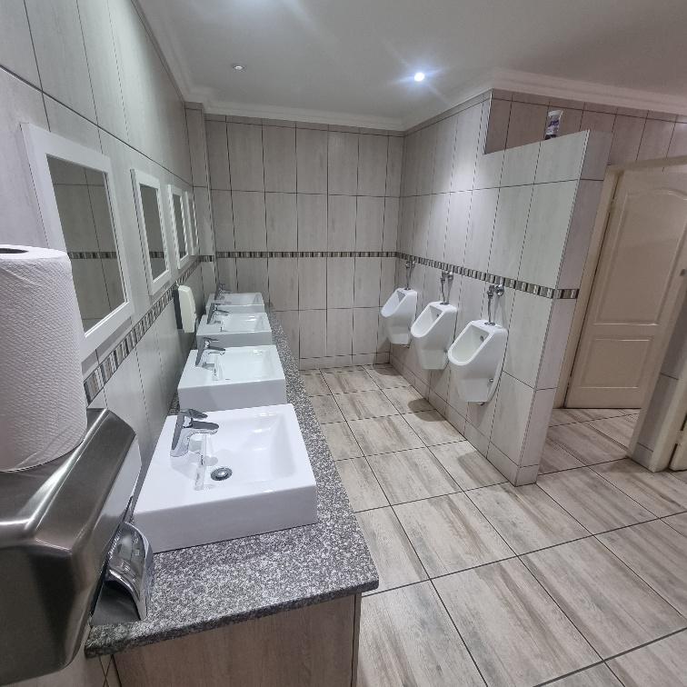 To Let Commercial Property for Rent in Bedford Gardens Gauteng