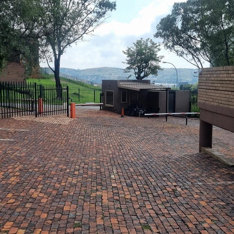 To Let Commercial Property for Rent in Bedford Gardens Gauteng