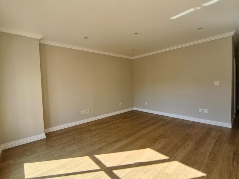 To Let 3 Bedroom Property for Rent in Bedfordview Gauteng