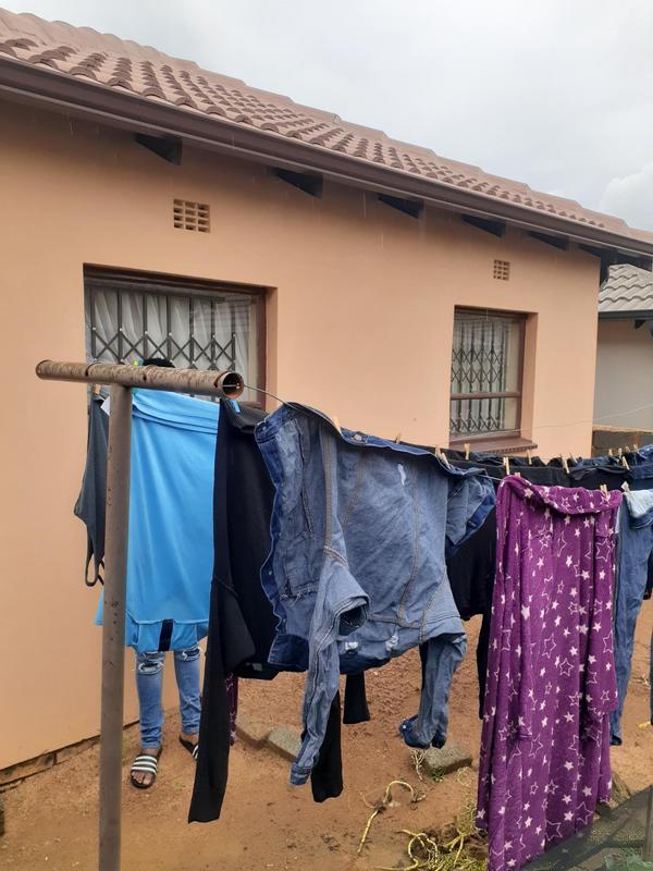 To Let 2 Bedroom Property for Rent in Clayville Gauteng