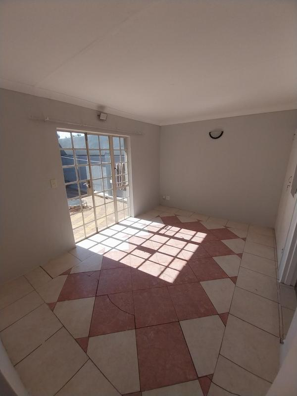 To Let 1 Bedroom Property for Rent in Laudium Gauteng