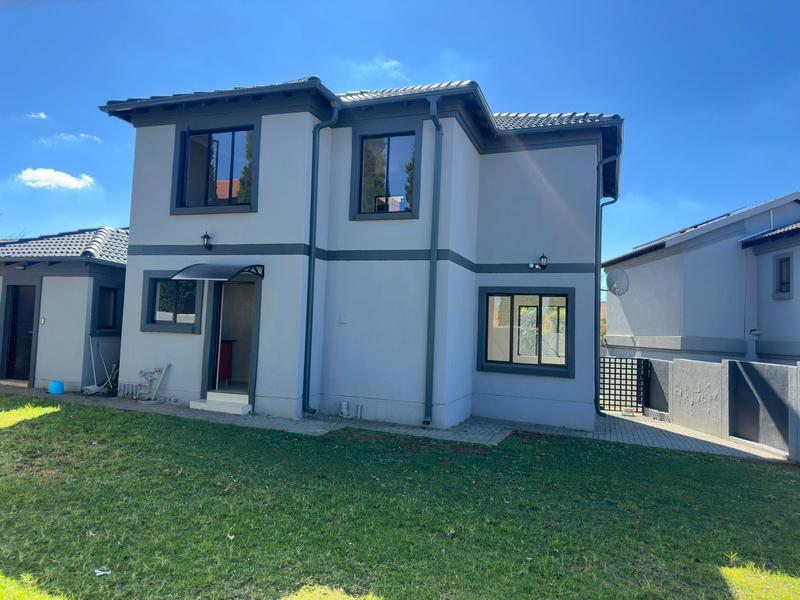 3 Bedroom Property for Sale in Thatchfield Gauteng