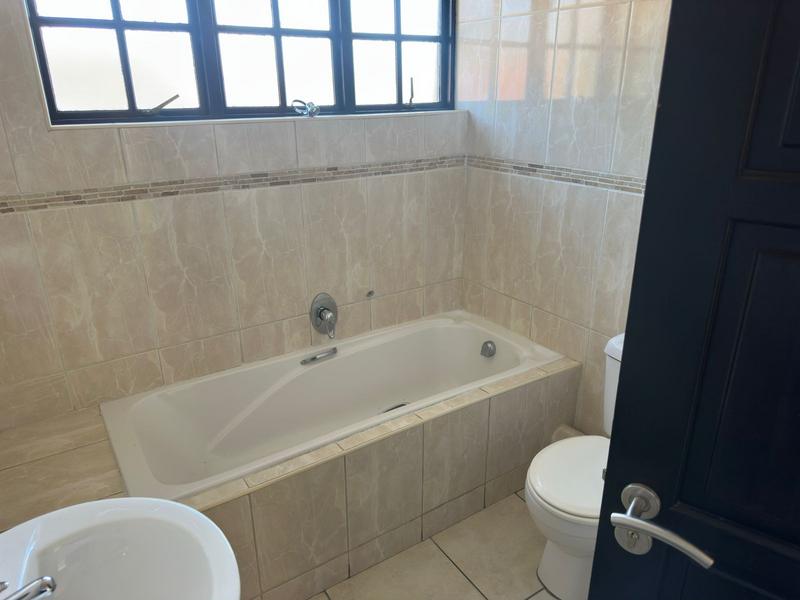 3 Bedroom Property for Sale in Thatchfield Gauteng