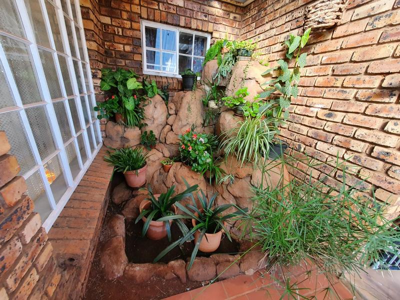 3 Bedroom Property for Sale in Annlin Gauteng