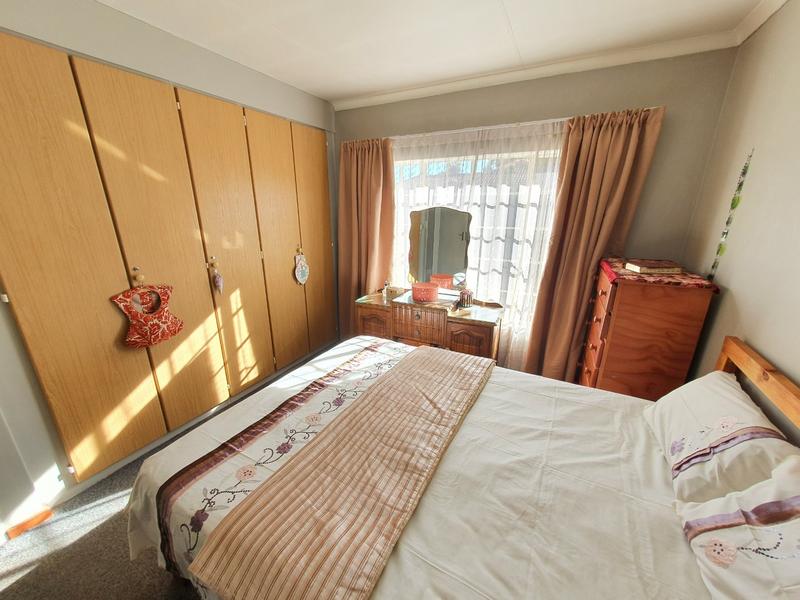 3 Bedroom Property for Sale in Annlin Gauteng