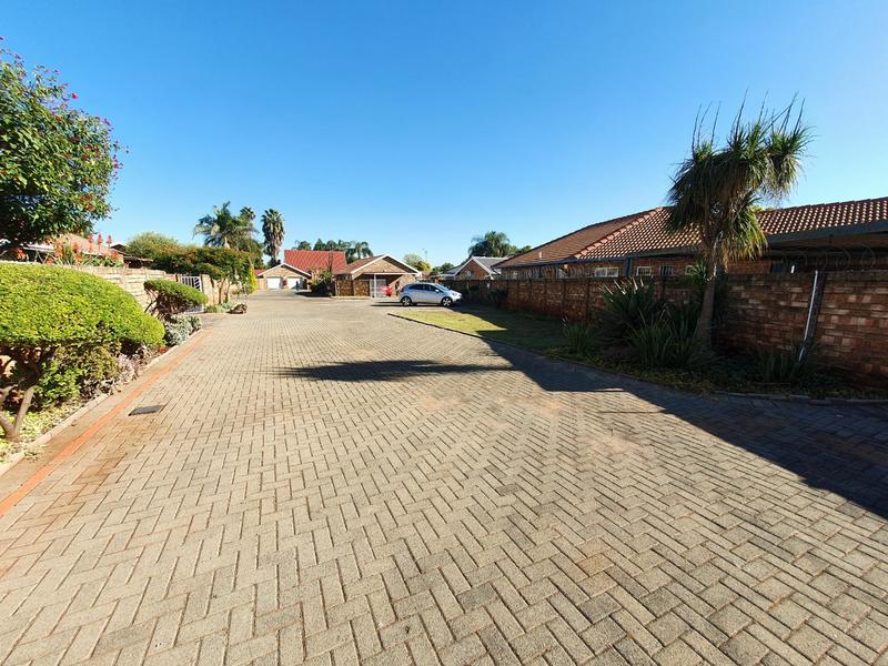 3 Bedroom Property for Sale in Annlin Gauteng