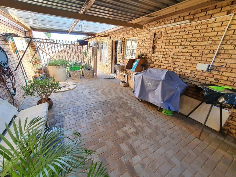 0 Bedroom Property for Sale in Annlin Gauteng