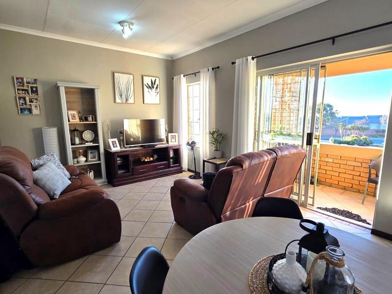 To Let 2 Bedroom Property for Rent in Mooikloof Ridge Gauteng