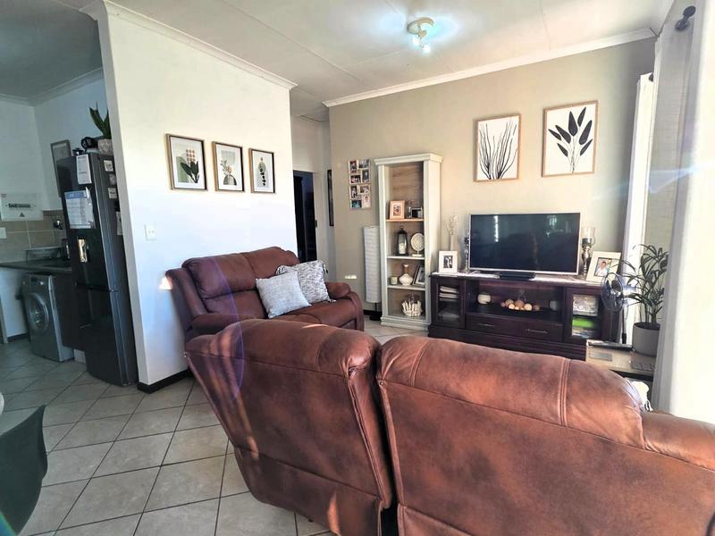 To Let 2 Bedroom Property for Rent in Mooikloof Ridge Gauteng