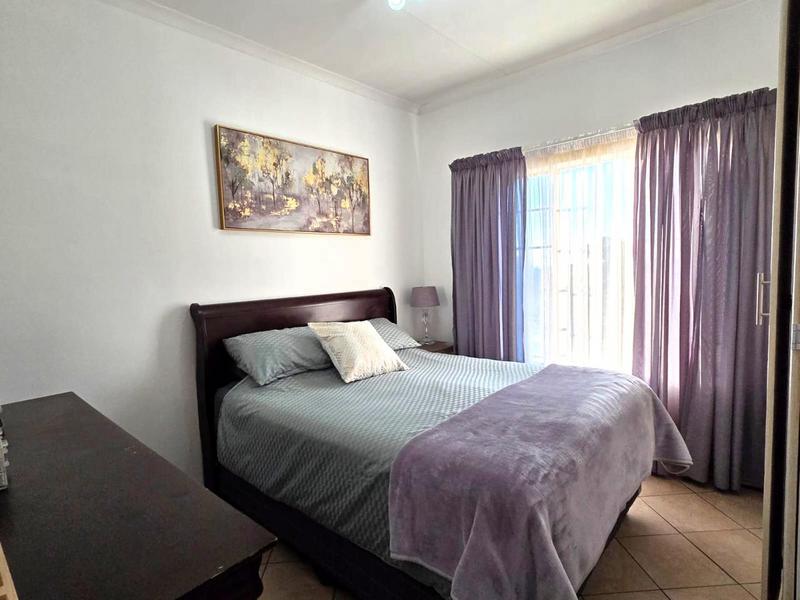 To Let 2 Bedroom Property for Rent in Mooikloof Ridge Gauteng