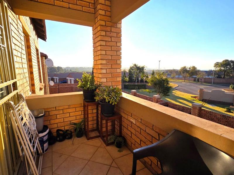 To Let 2 Bedroom Property for Rent in Mooikloof Ridge Gauteng