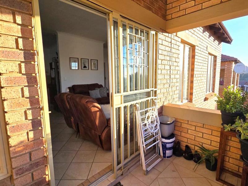 To Let 2 Bedroom Property for Rent in Mooikloof Ridge Gauteng
