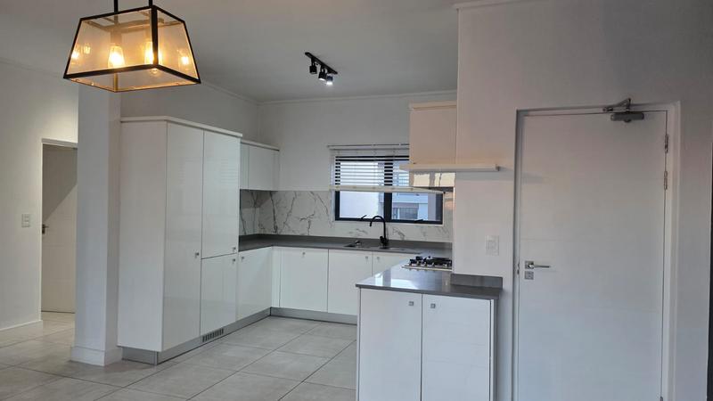 To Let 2 Bedroom Property for Rent in Waterfall Gauteng