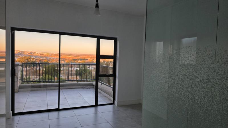 To Let 2 Bedroom Property for Rent in Waterfall Gauteng
