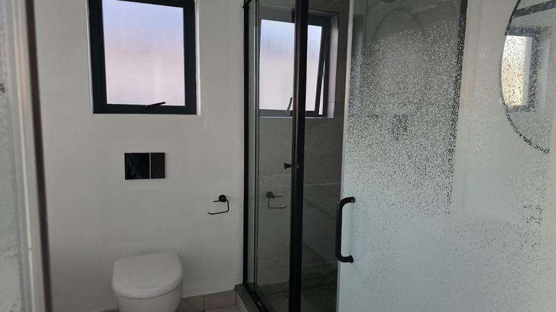 To Let 2 Bedroom Property for Rent in Waterfall Gauteng